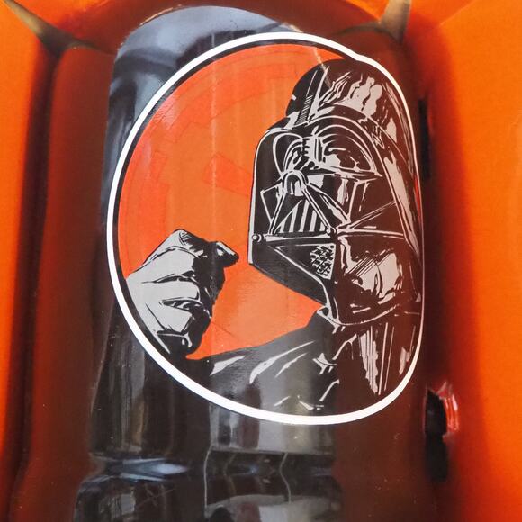 New in Box Official Disney's Star Wars Darth Vader Ceramic Stein 20 oz 591 ml - Picture 1 of 9